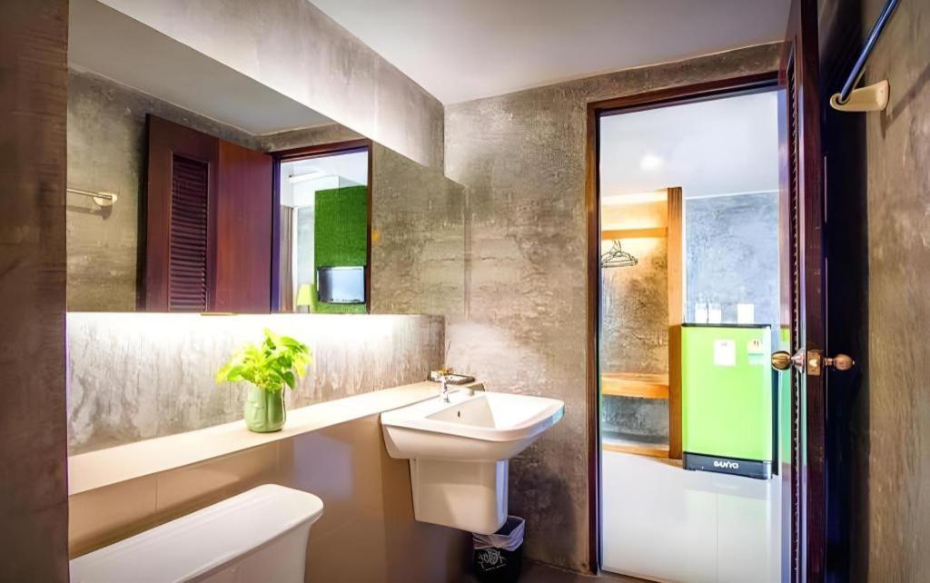 B2 Green Boutique And Budget Hotel Чиангмай Экстерьер фото